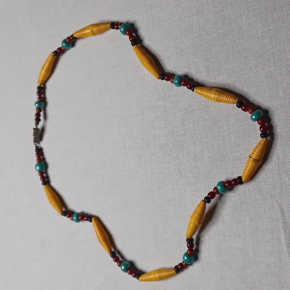 #771 Rolled Paper Beaded Necklace - Picture 1 of 3